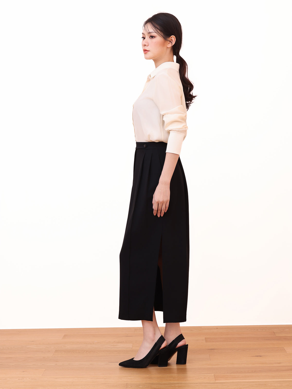 SIDE SLIT MAXI SKIRT