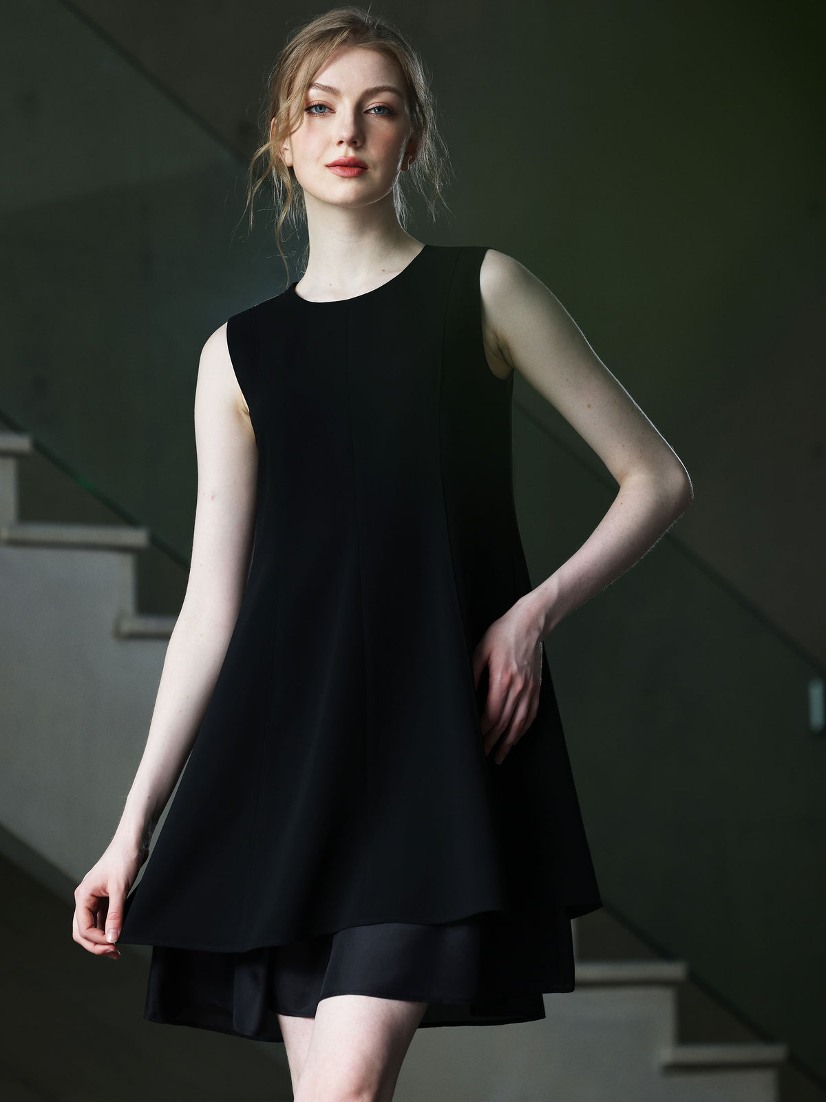 SLEEVELESS KNEE LENGTH BLACK DRESS W/ DOUBLE CHIFFON LAYER