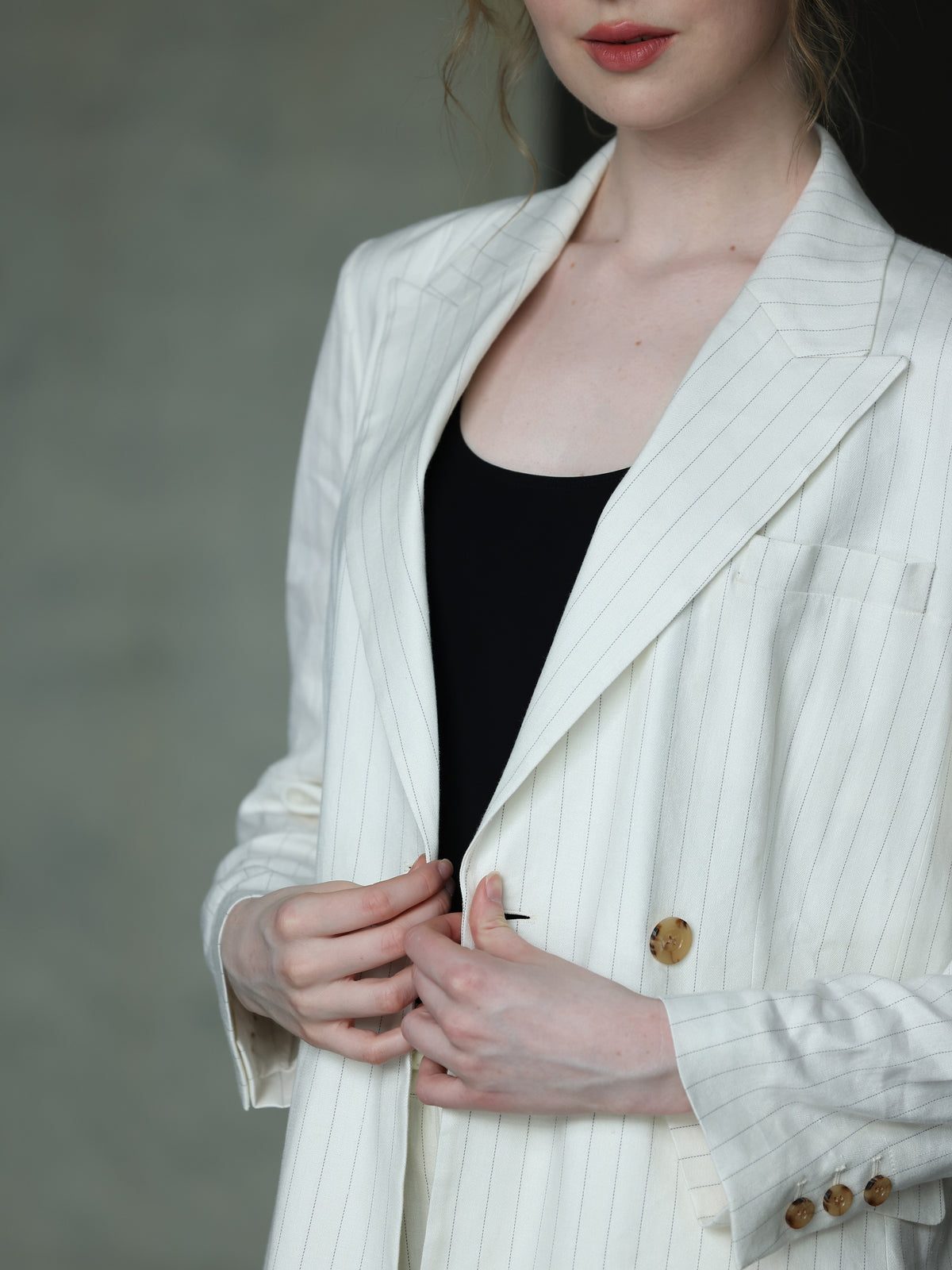 PINSTRIPED LINEN SUIT BLAZER