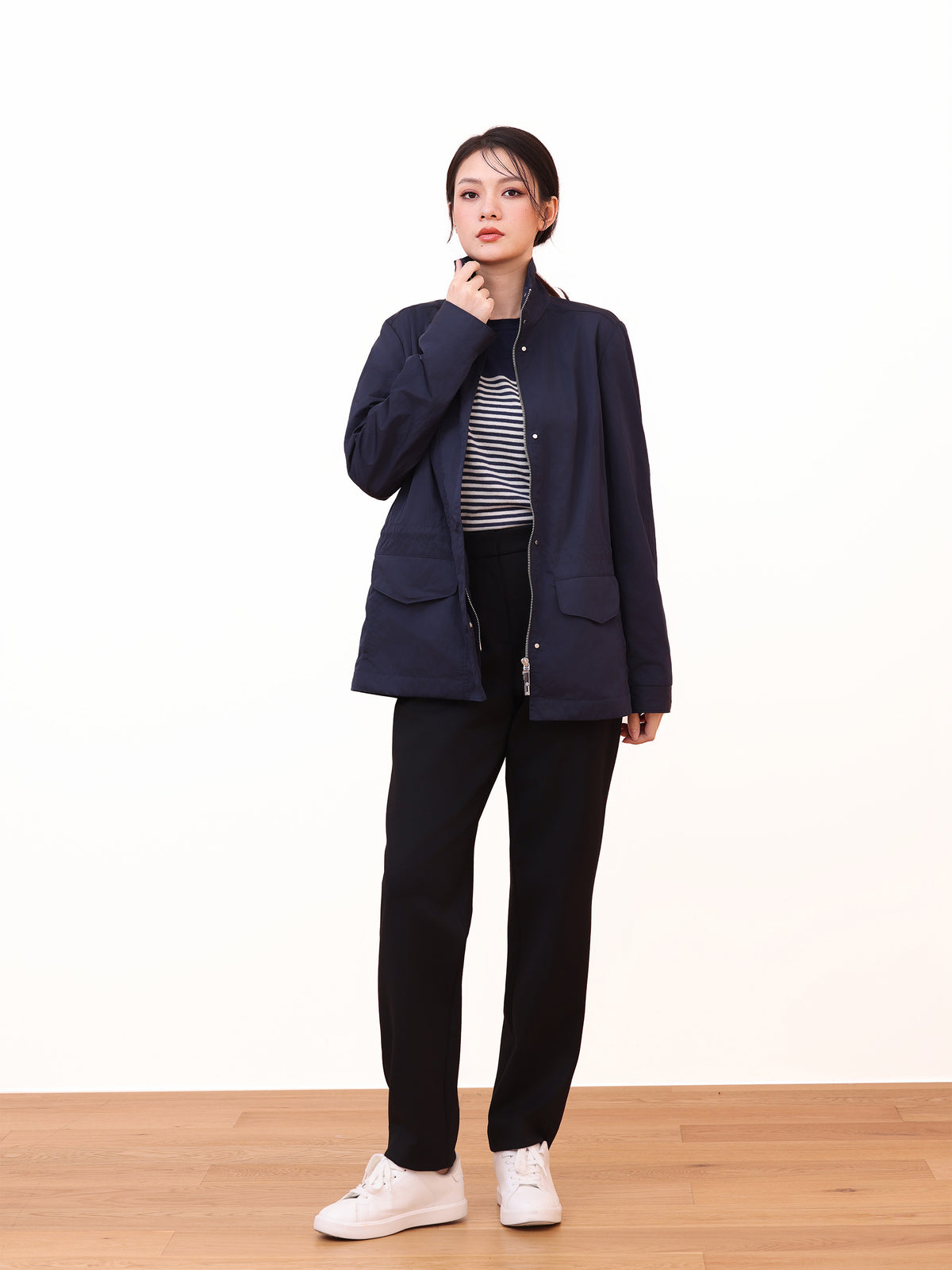 ZIPPED FRONT LONG SLEEVE EFFORTLESS JACKET