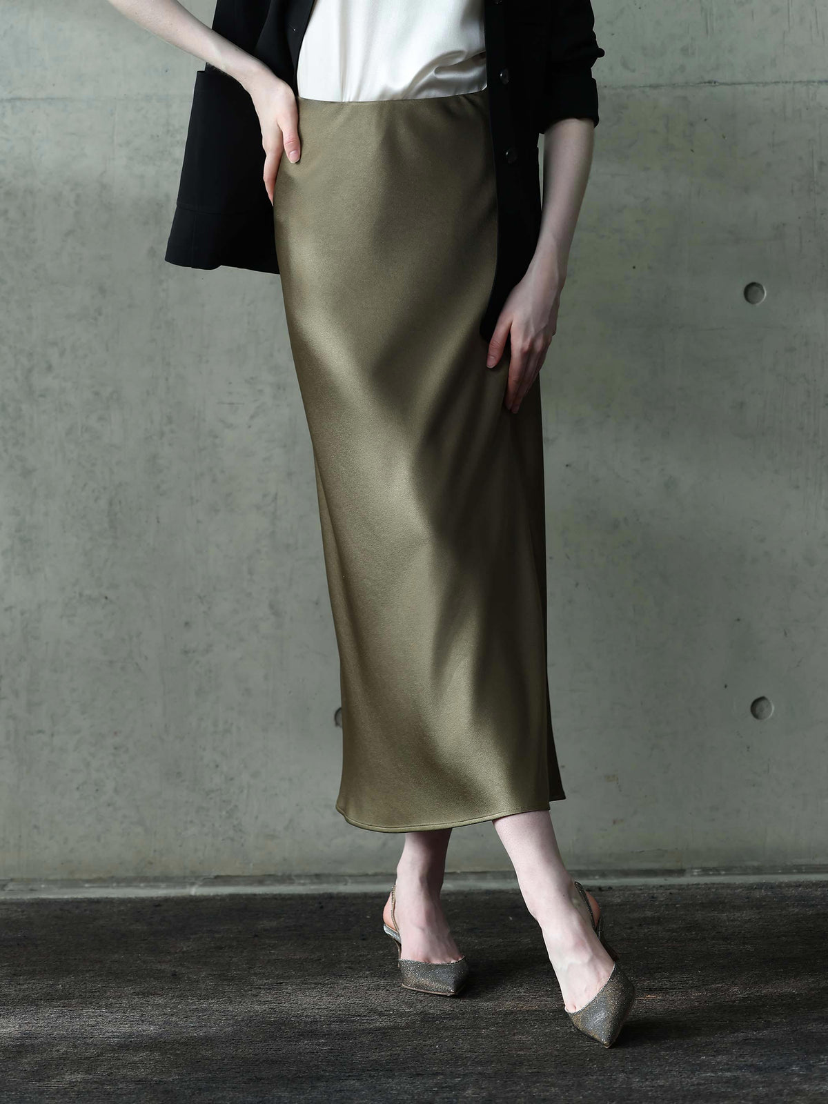 MAXI SATIN SKIRT