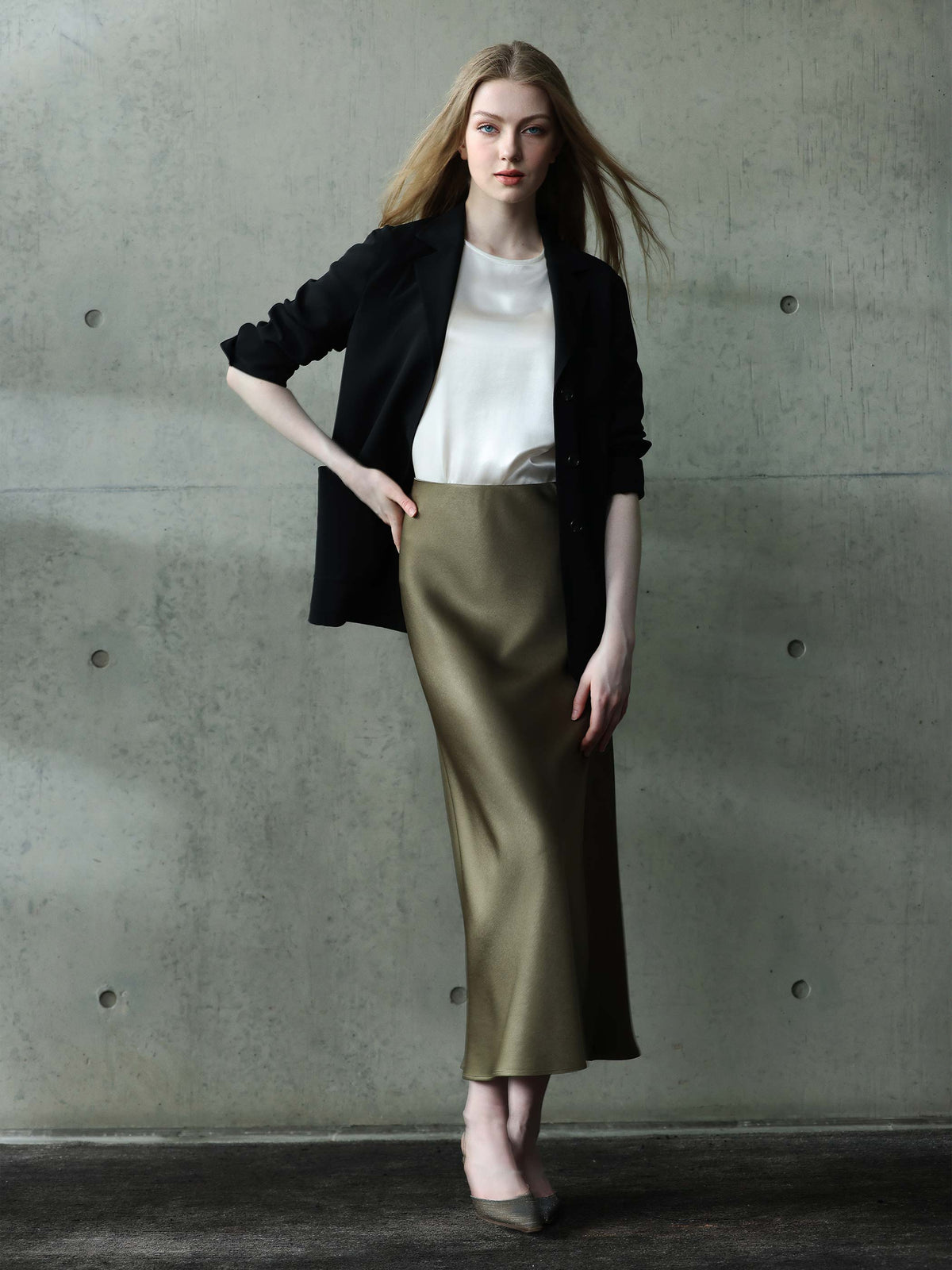 MAXI SATIN SKIRT