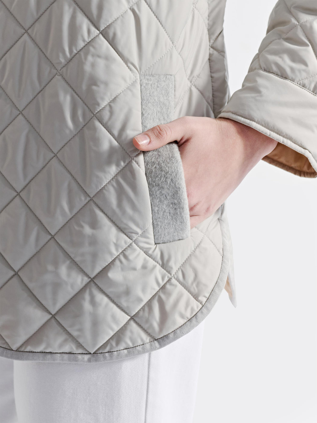 QUILTED LONG SLEEVE BUTTON DOWN JACKET