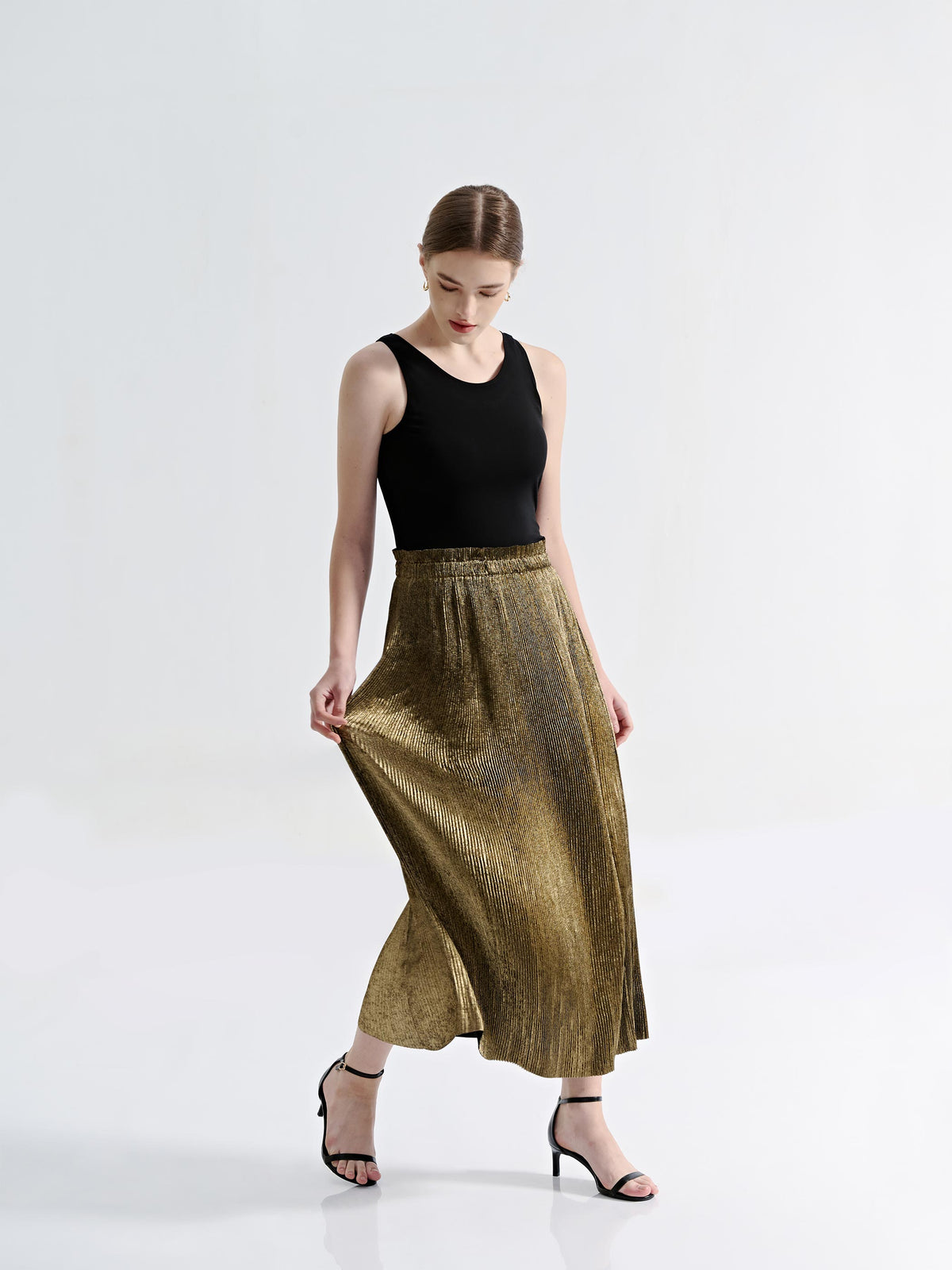 METALLIC PLEATED SKIRT