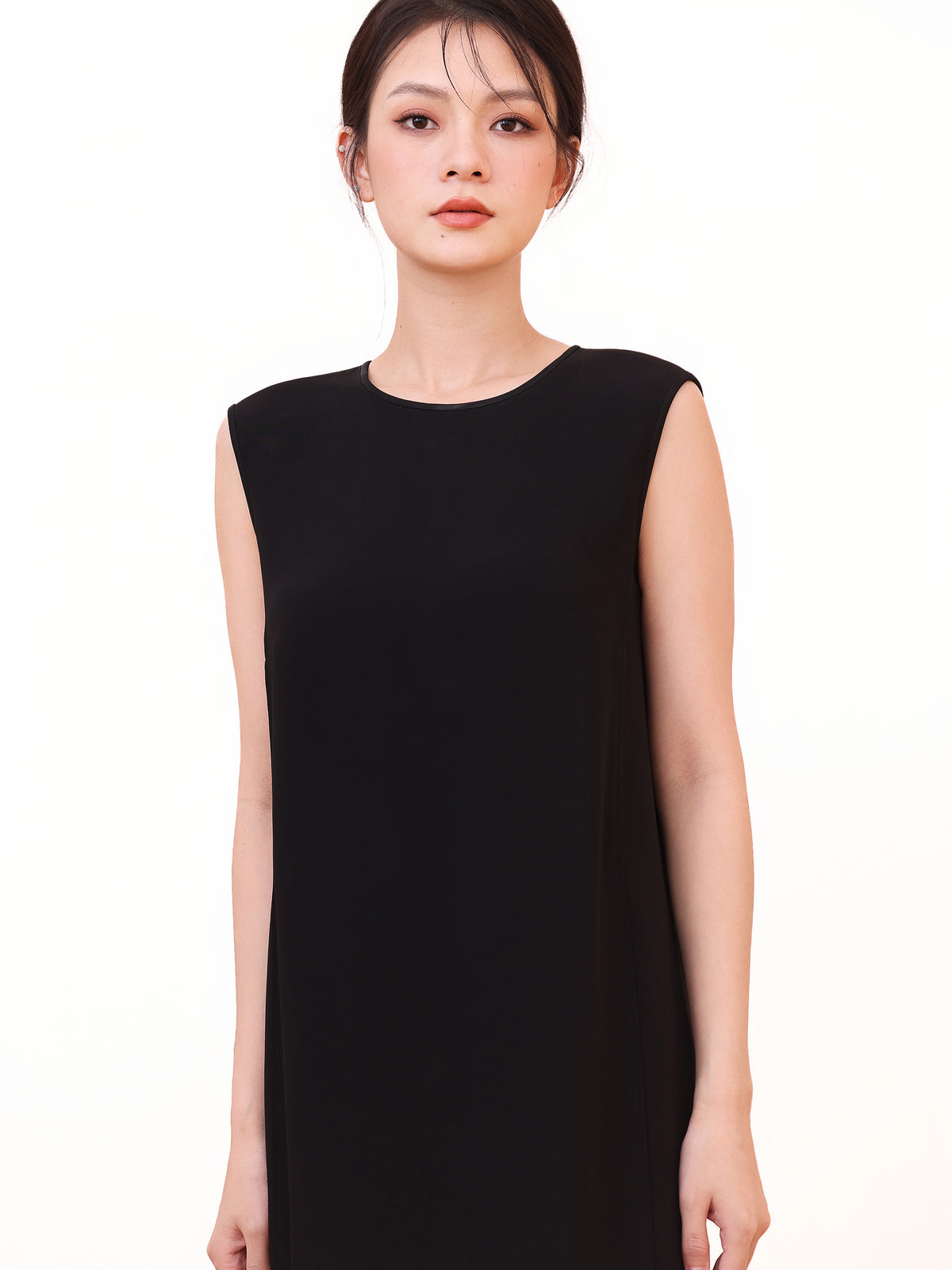 SLEEVELESS SHEATH DRESS WITH POCKETS