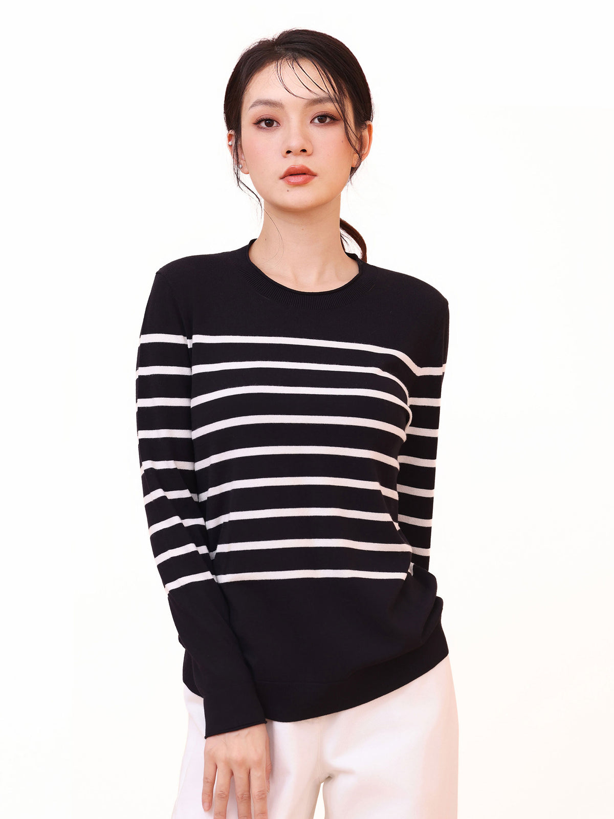 CREW NECK STRIPED??SWEATER