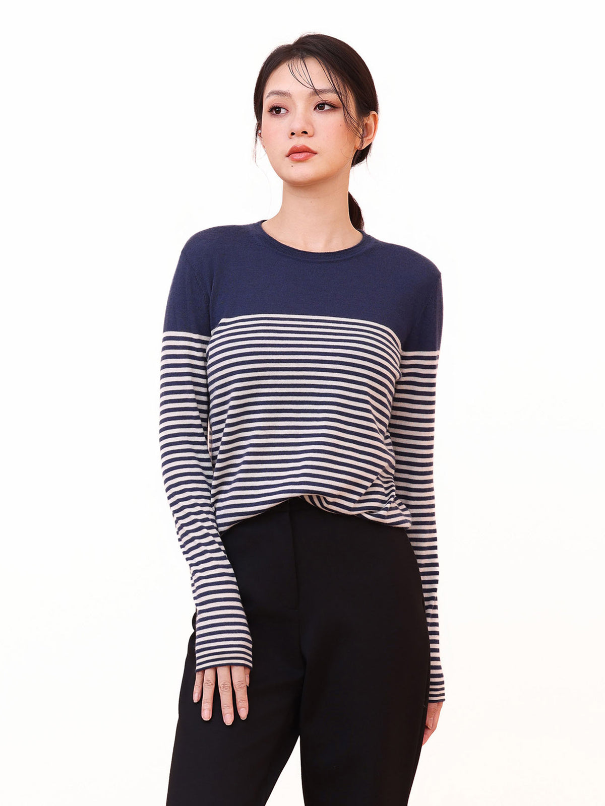 SUPER LIGHTWEIGHT CASHEMERE KNIT TOP