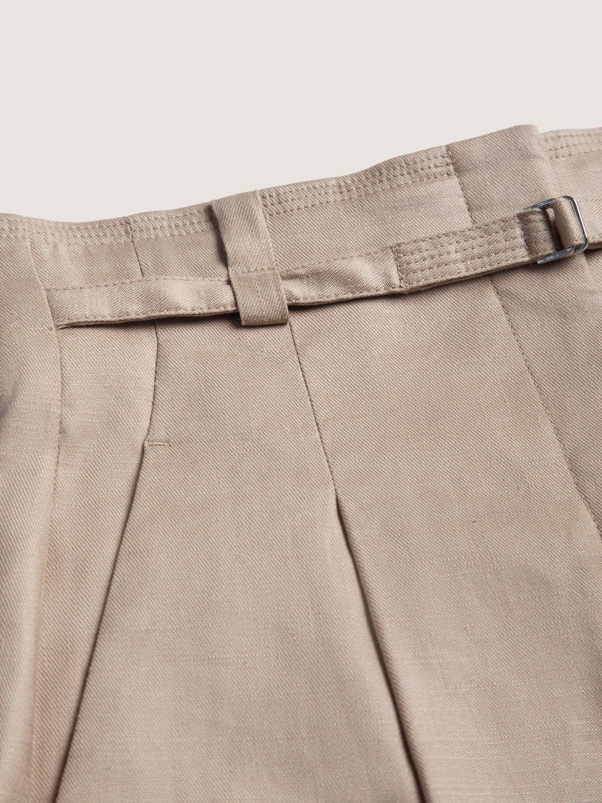 LINEN PLEATED SHORTS W/ BELT